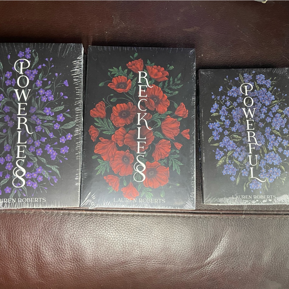 Powerless set Owlcrate